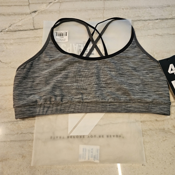 Nwt Fourlaps bras. Set of 2 size large - Picture 2 of 7